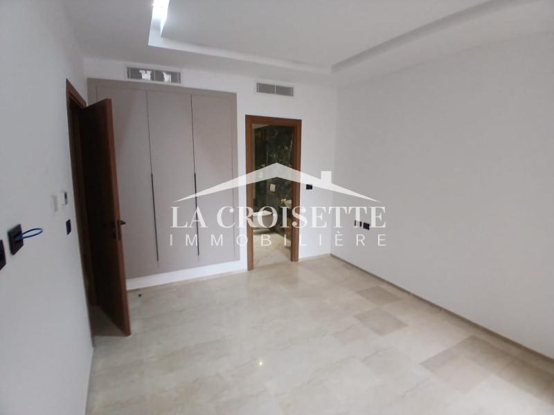 Appartement S+3 avec chambre de service aux Jardins de Carthage